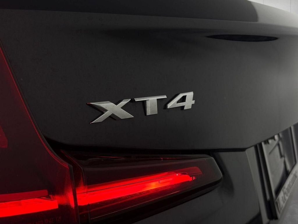 2025 Cadillac XT4 Premium Luxury