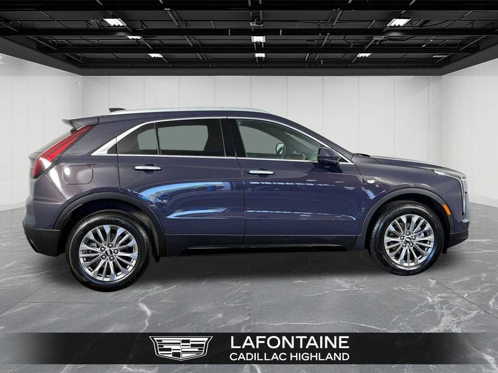 2025 Cadillac XT4 Premium Luxury