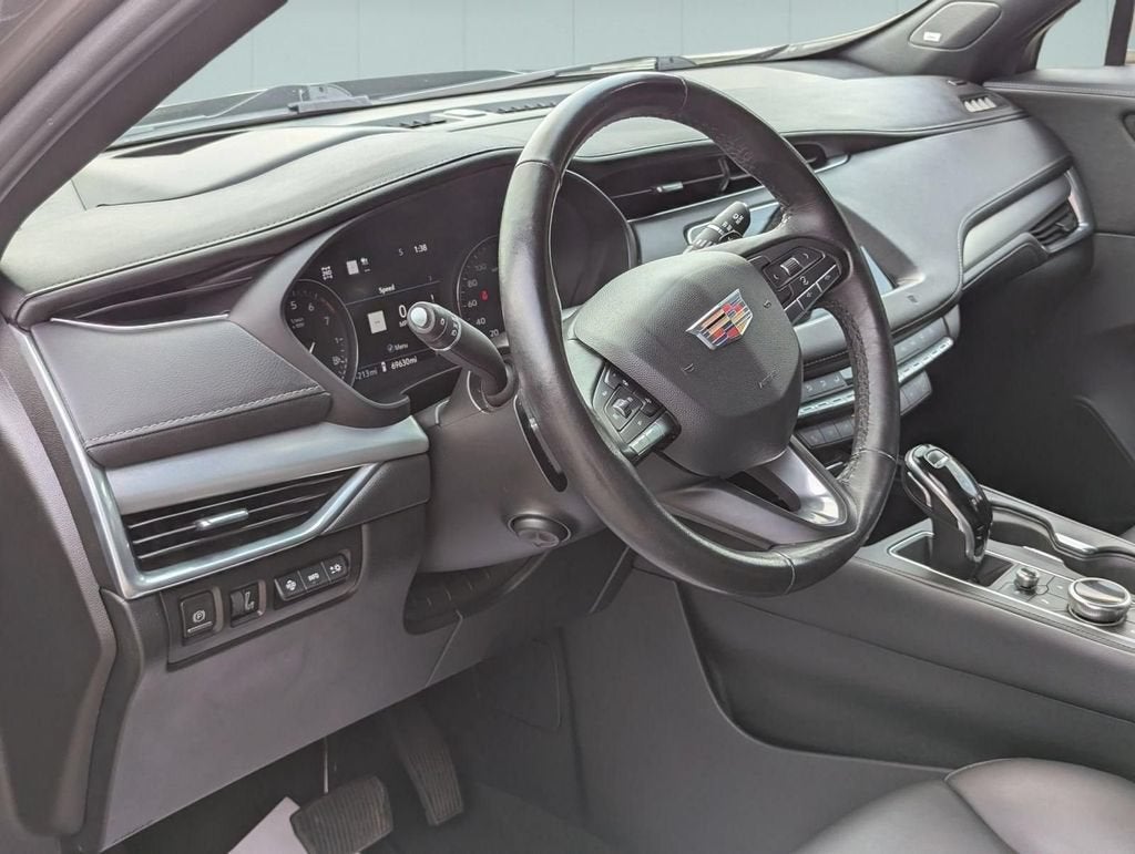 2020 Cadillac XT4 AWD Premium Luxury