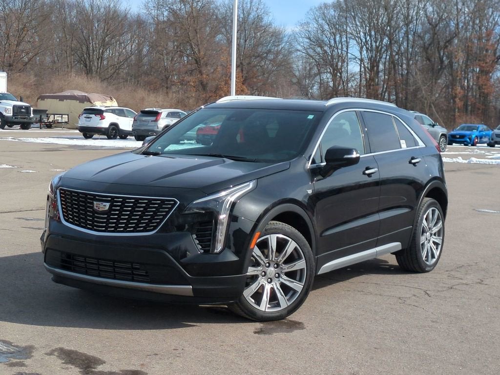 2023 Cadillac XT4 Premium Luxury