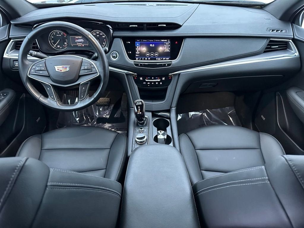 2023 Cadillac XT5 Luxury
