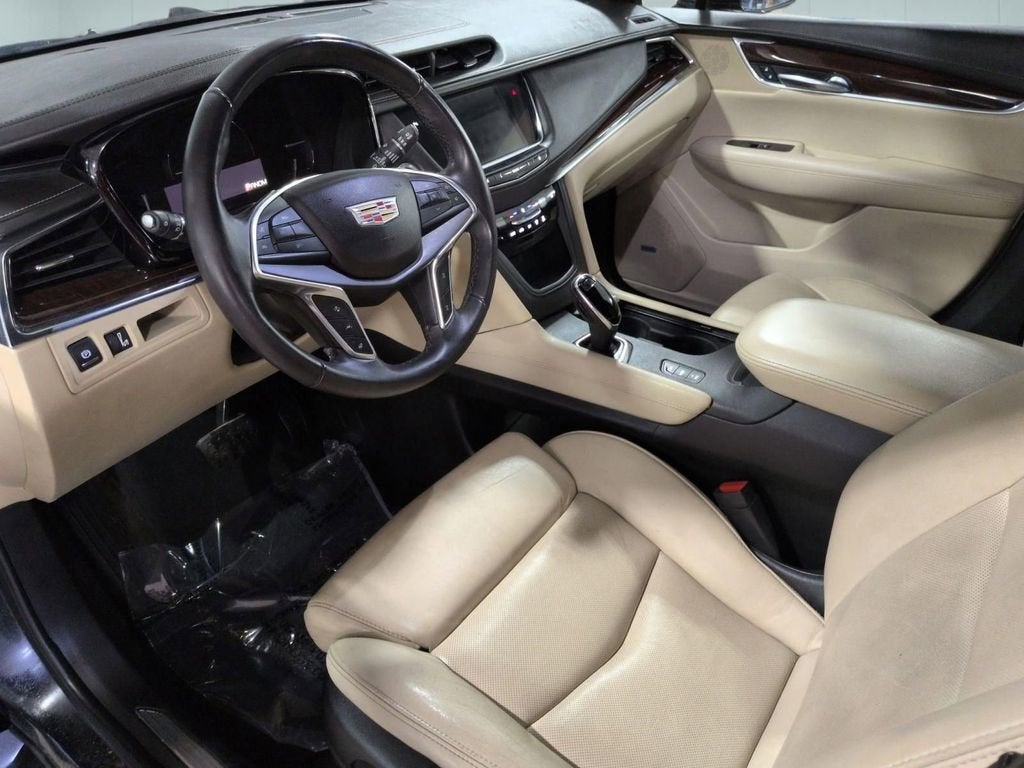 2017 Cadillac XT5 Luxury AWD