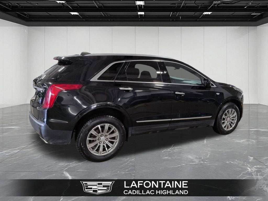 2017 Cadillac XT5 Luxury AWD