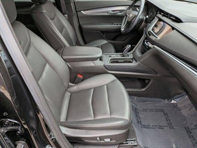 2025 Cadillac XT6 Luxury