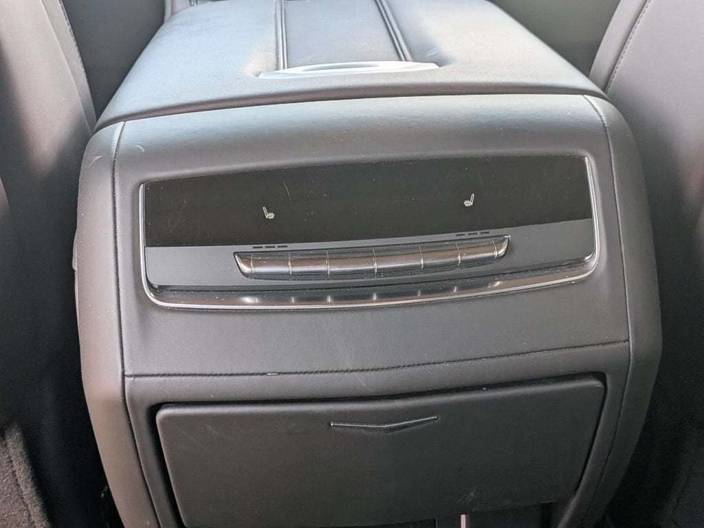 2023 Cadillac Escalade ESV Premium Luxury Platinum