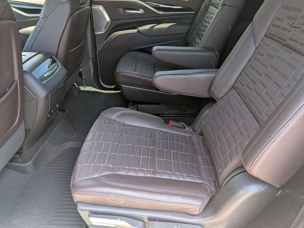 2023 Cadillac Escalade ESV Premium Luxury Platinum