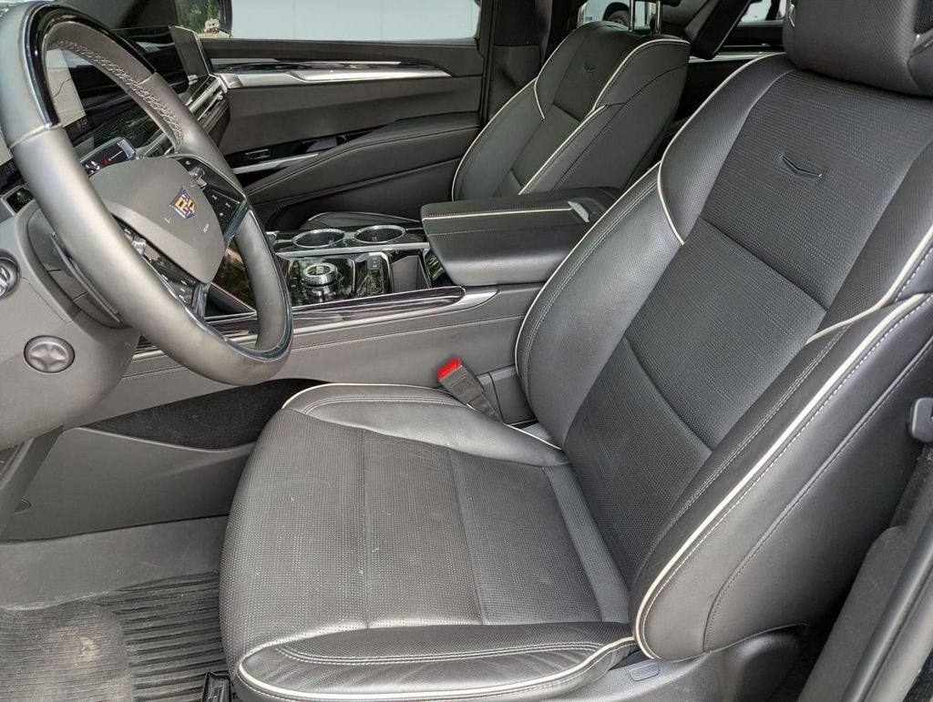 2025 Cadillac Escalade Sport