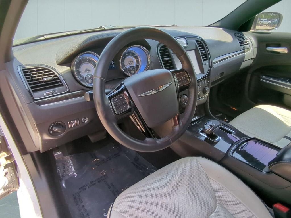 2014 Chrysler 300 Uptown Edition