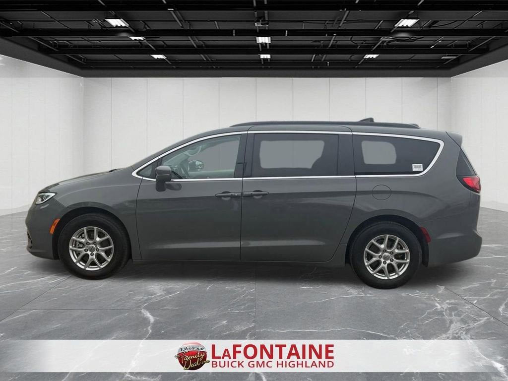 2022 Chrysler Pacifica Touring L