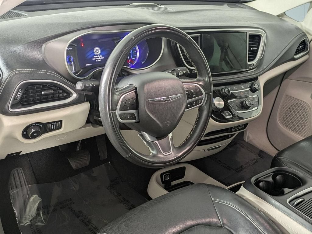 2022 Chrysler Pacifica Hybrid Touring L