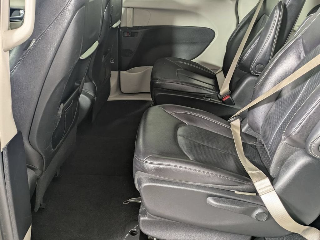 2022 Chrysler Pacifica Hybrid Touring L