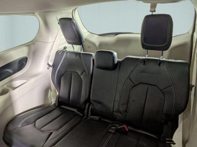 2022 Chrysler Pacifica Hybrid Touring L