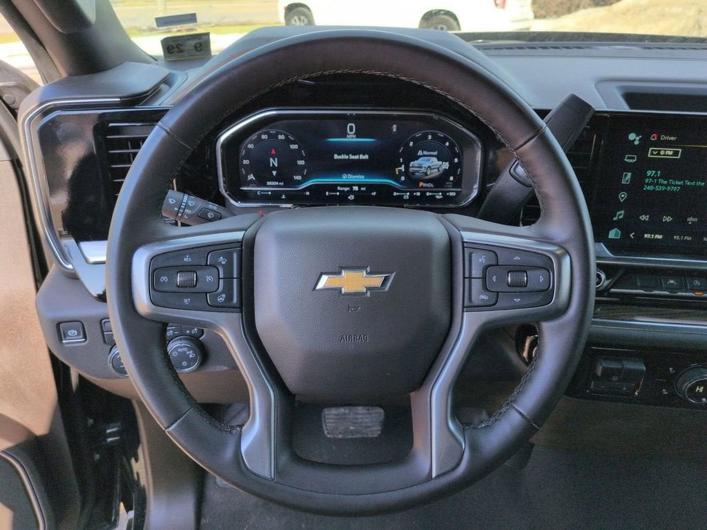 2025 Chevrolet Silverado 1500 LT