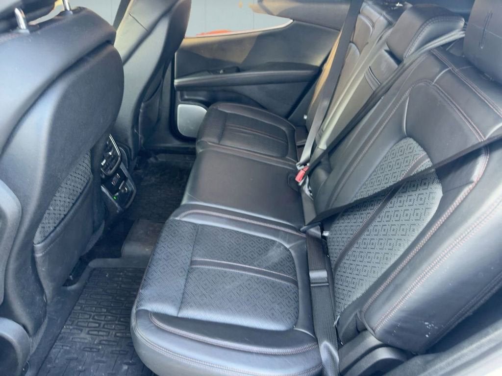 2019 Lincoln Nautilus Black Label