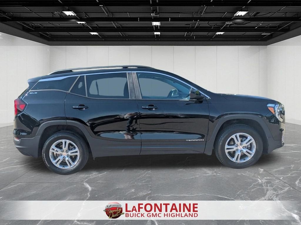 2023 GMC Terrain SLE