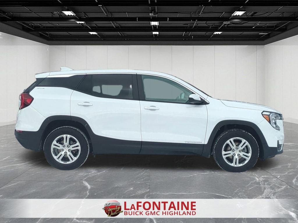 2022 GMC Terrain SLE