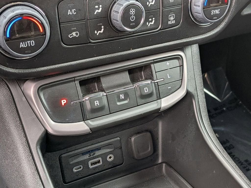 2023 GMC Terrain AT4