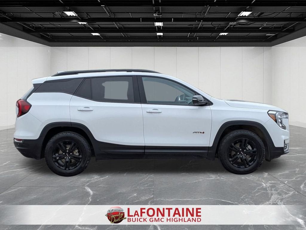 2023 GMC Terrain AT4