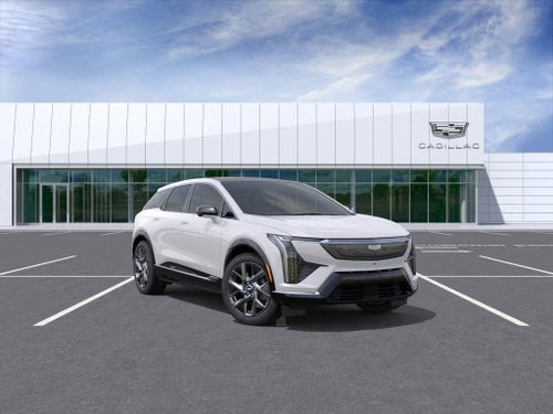 2025 Cadillac OPTIQ Luxury 2