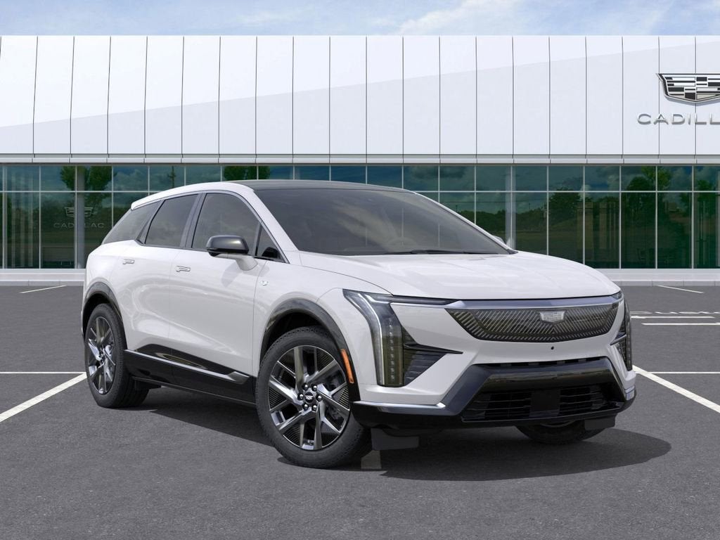 2025 Cadillac OPTIQ Luxury 2