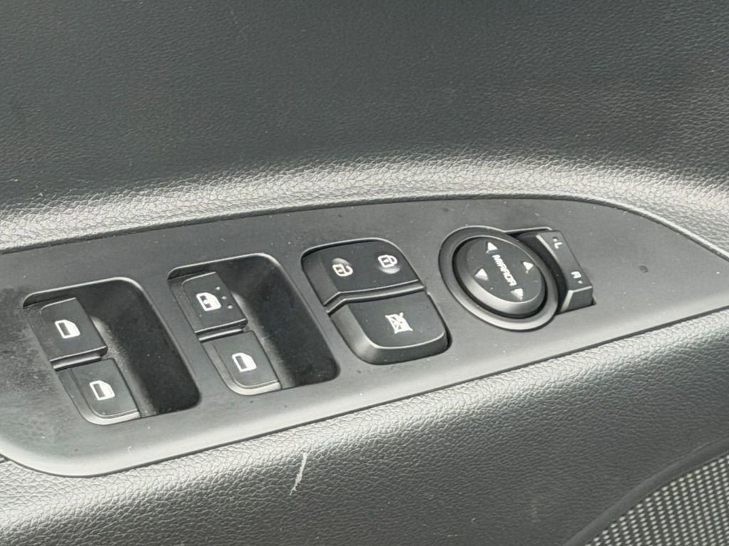 2023 Kia Rio LX