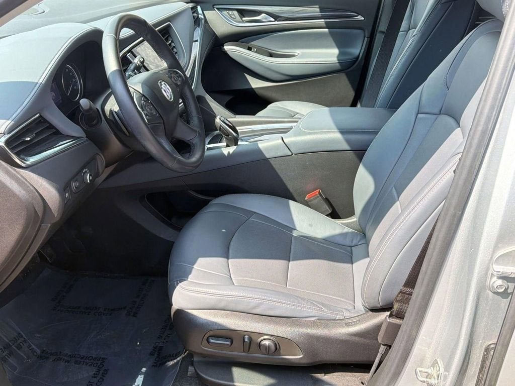 2021 Buick Enclave Essence