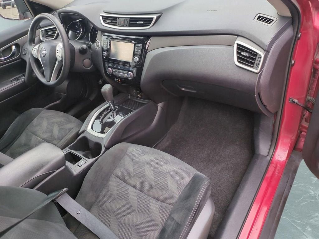 2016 Nissan Rogue SV