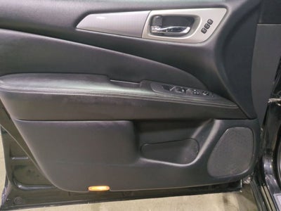 2020 Nissan Pathfinder SL