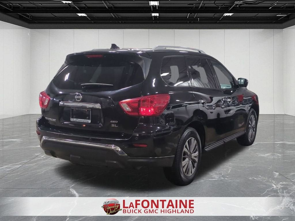 2020 Nissan Pathfinder SL