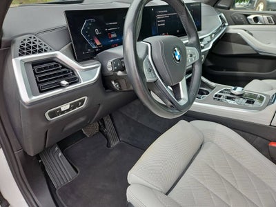 2023 BMW X7 xDrive40i