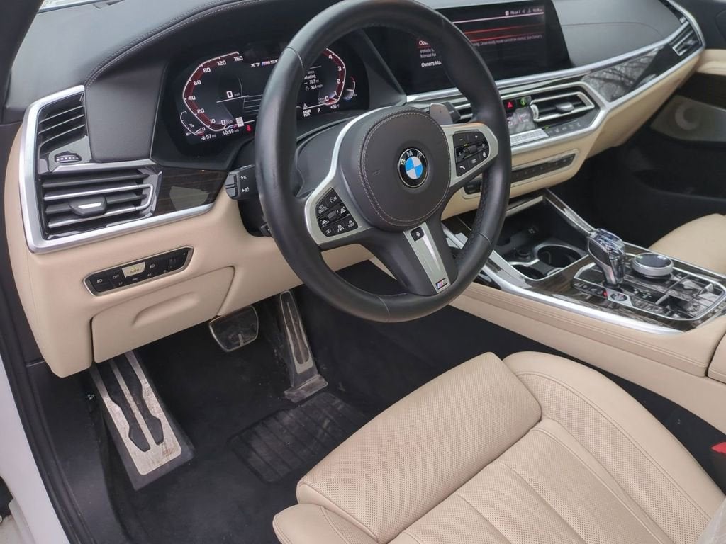 2021 BMW X7 M50i