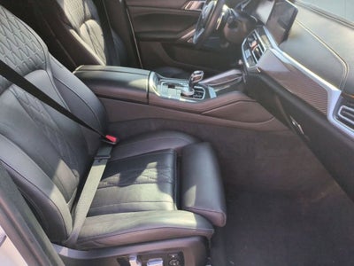 2023 BMW X6 M50i
