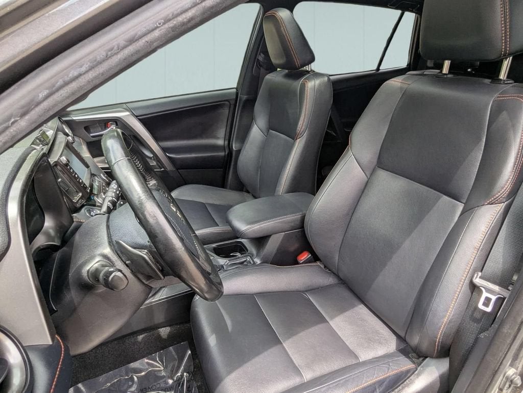 2018 Toyota RAV4 SE