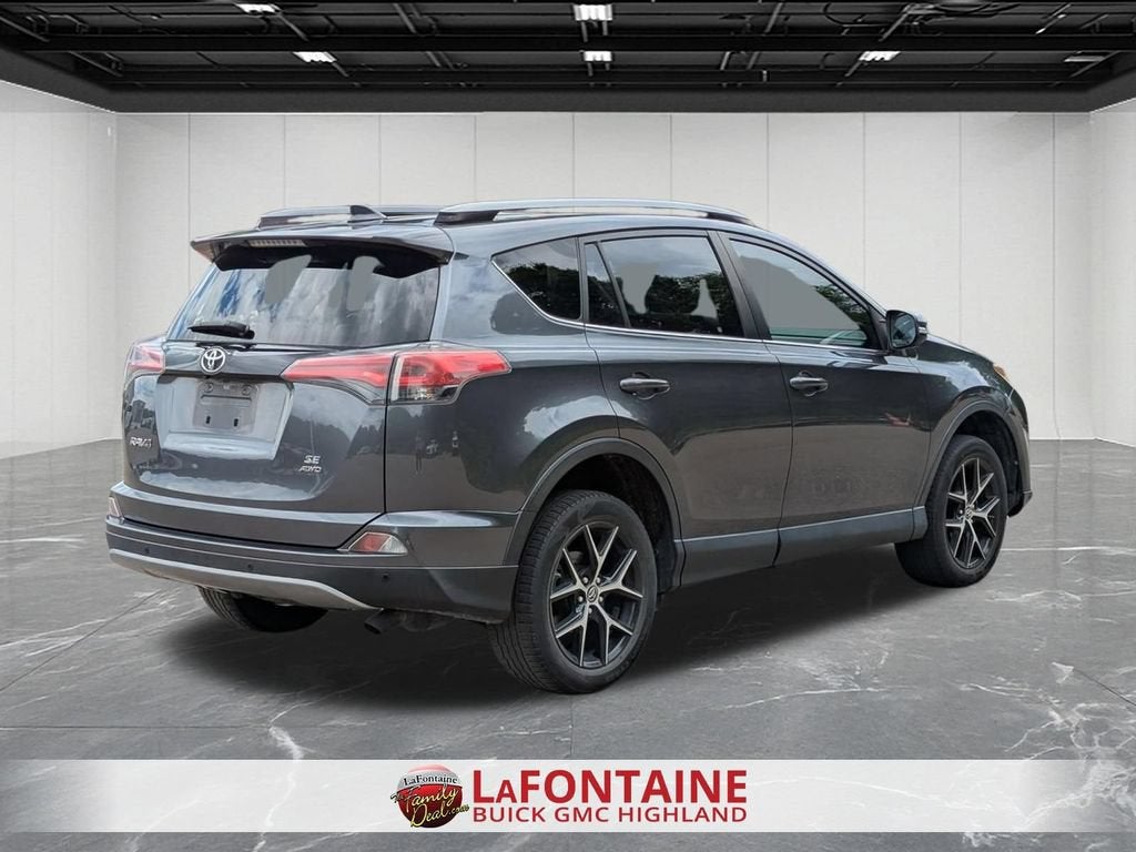 2018 Toyota RAV4 SE