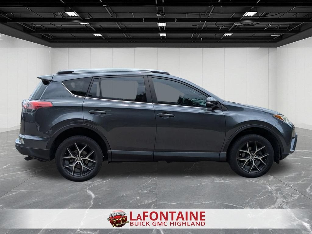 2018 Toyota RAV4 SE