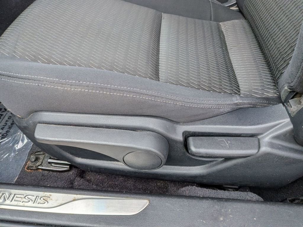 2016 Hyundai Genesis Coupe 3.8 Base