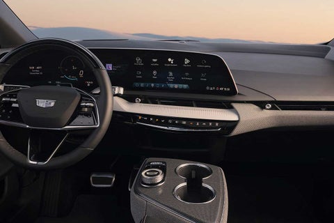 LaFontaine Cadillac Highland in Highland Charter Township MI