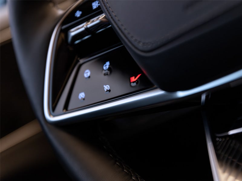 LaFontaine Cadillac Highland in Highland Charter Township MI