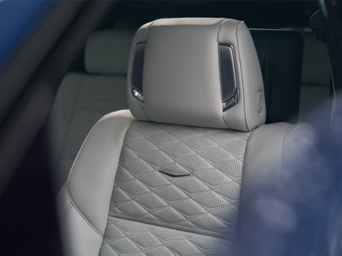 LaFontaine Cadillac Highland in Highland Charter Township MI