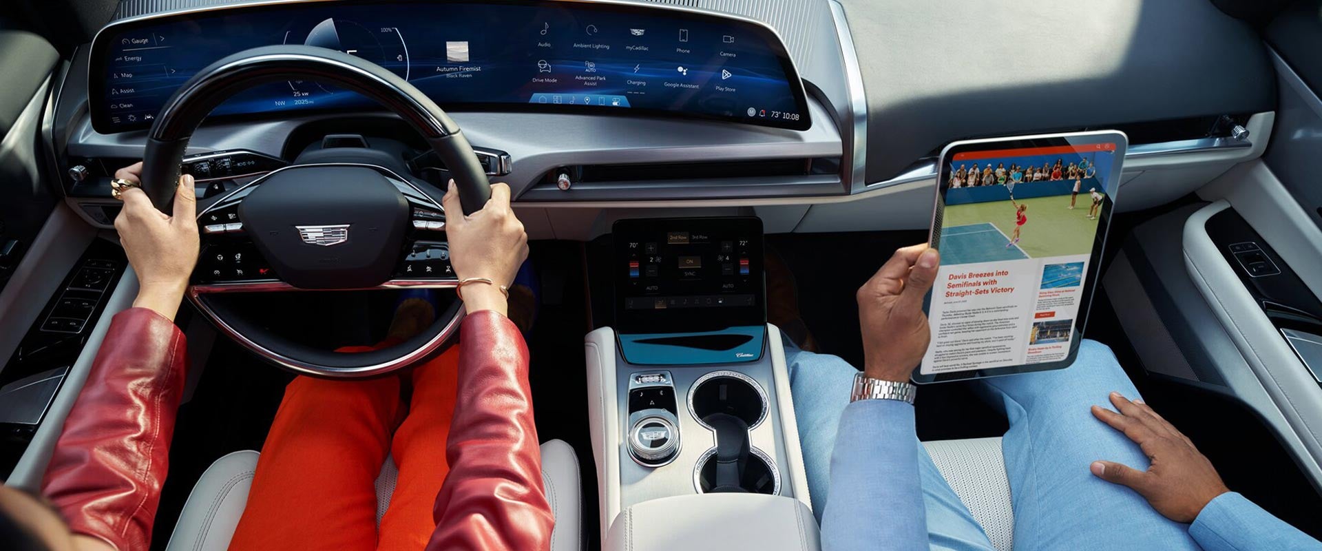 LaFontaine Cadillac Highland in Highland Charter Township MI